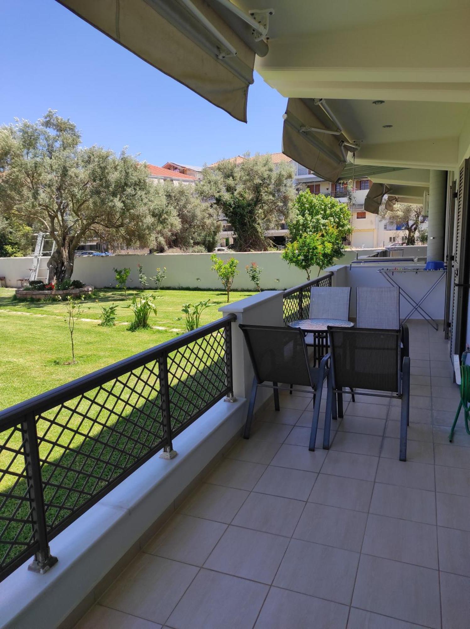 Moiras Apartments Lefkada City Ruang foto