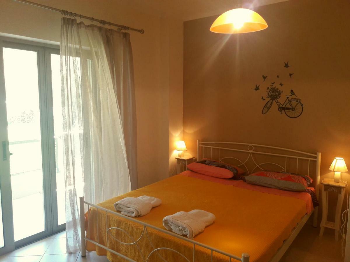 Moiras Apartments Lefkada City Bagian luar foto